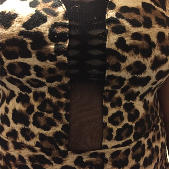 Peplum leopard top - Picture 5 of 6